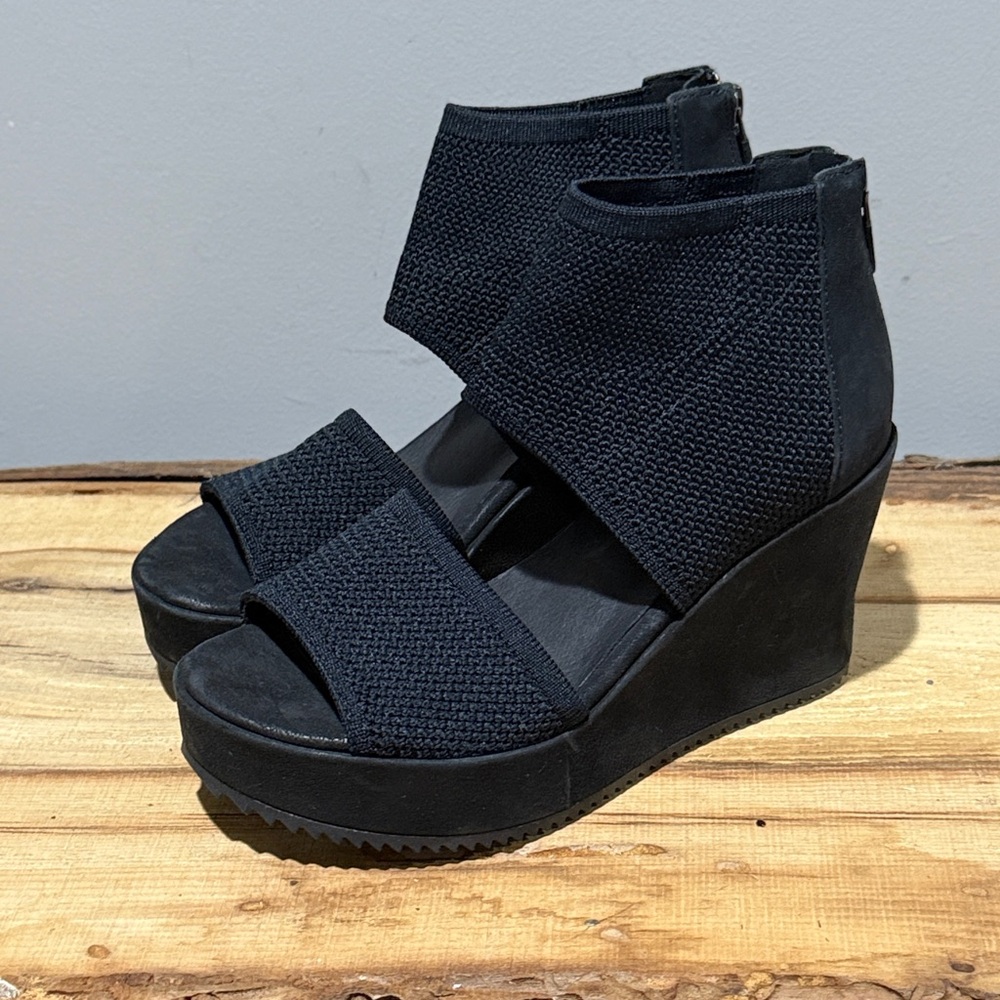 *NEW* EILEEN FISHER WOMEN'S LETO WEDGE SANDAL, BLACK, 5.5 B101 - Picture 9 of 14